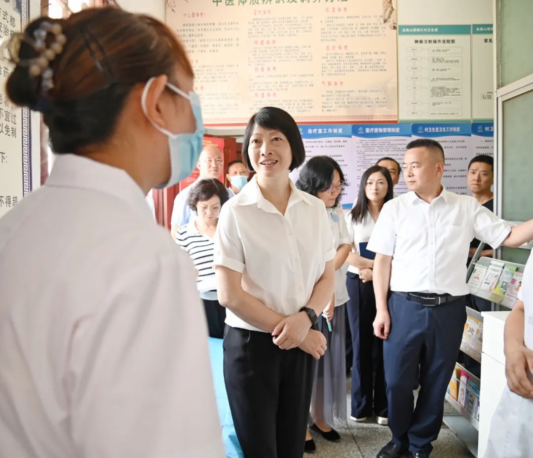 谭诤到遵义市宣讲党的二十届三中全会精神并调研卫生健康工作